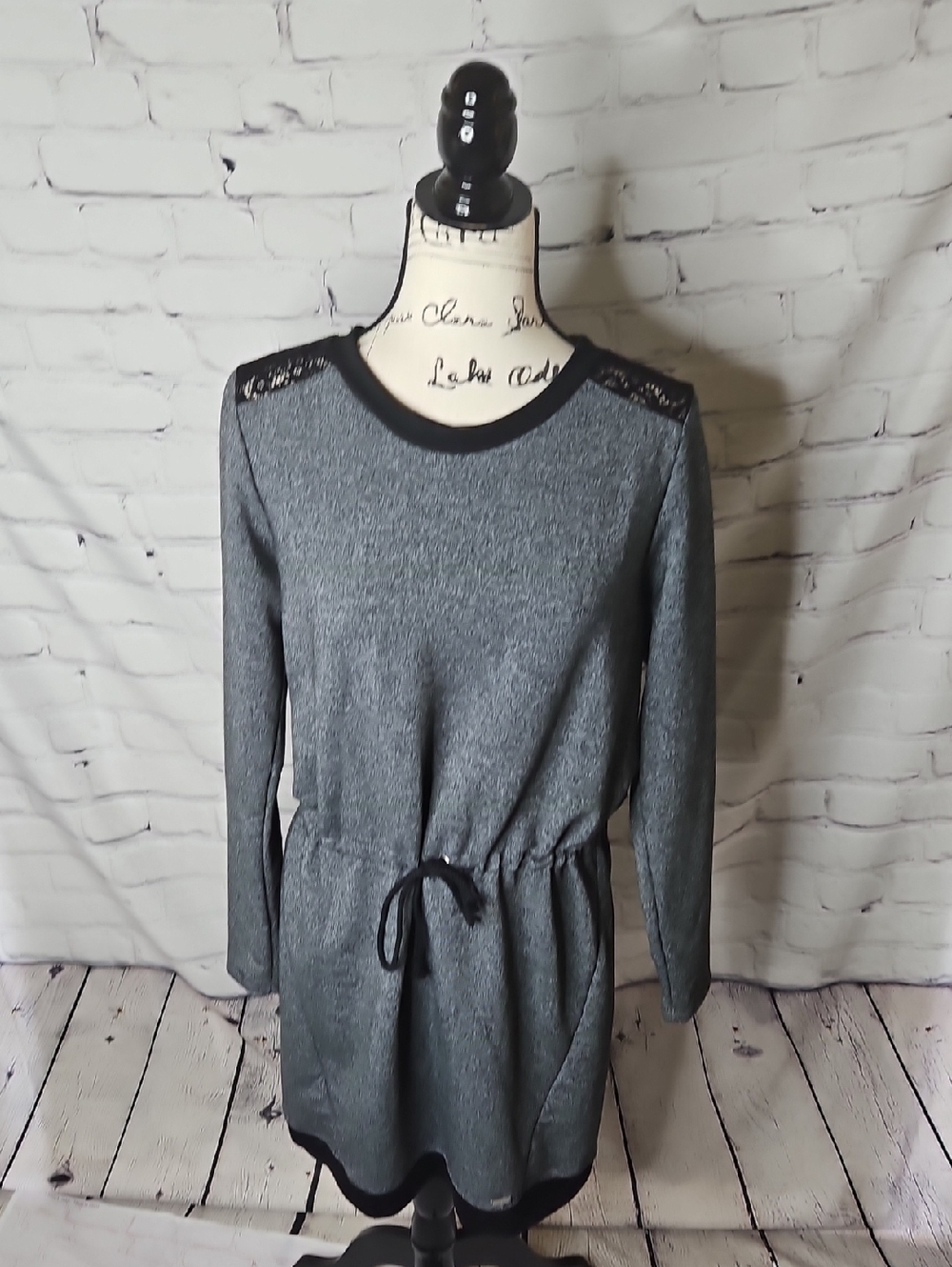 Nicole Miller Grey Black Lace Long Sleeve Sweater Dress Size Large